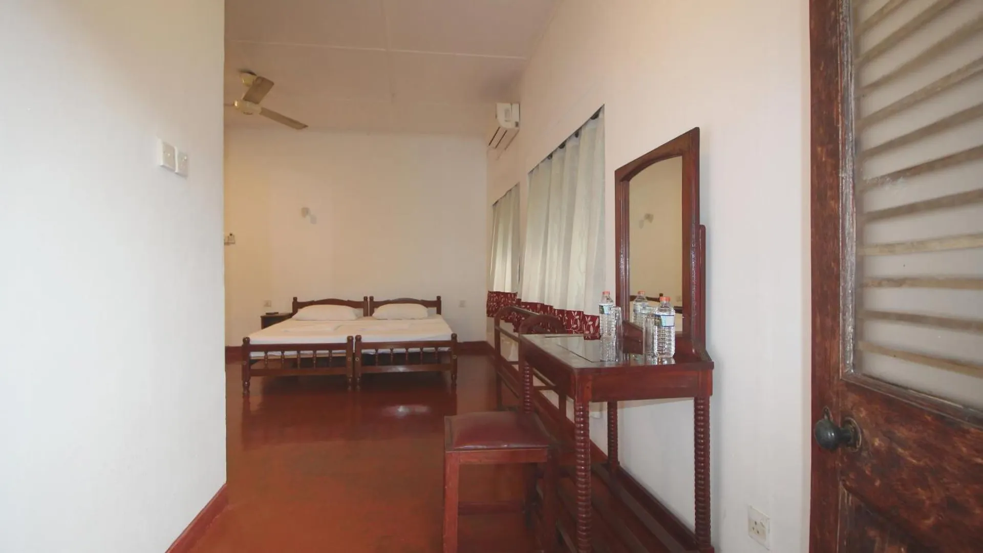 Kandy Boutique Villa By Fortuna Bungalows Sri Lanka