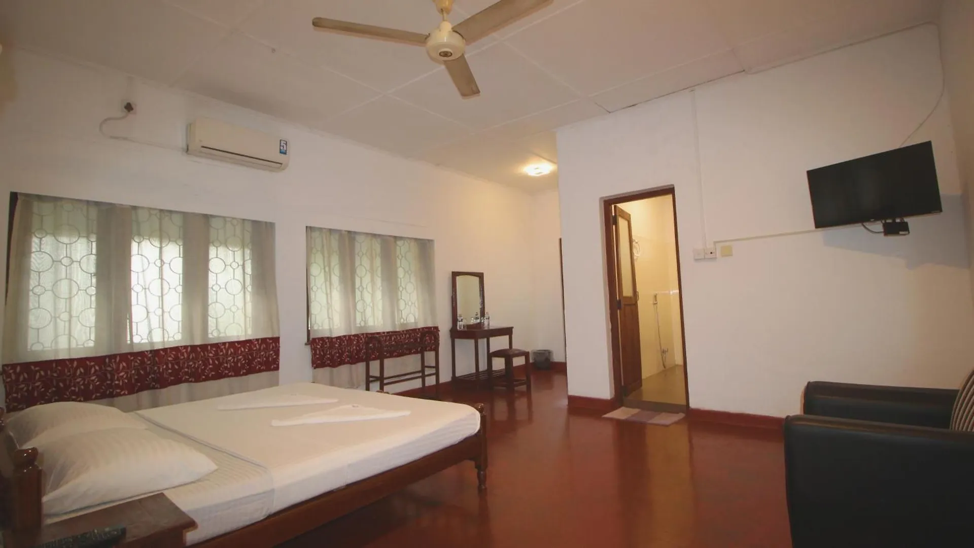 Kandy Boutique Villa By Fortuna Bungalows
