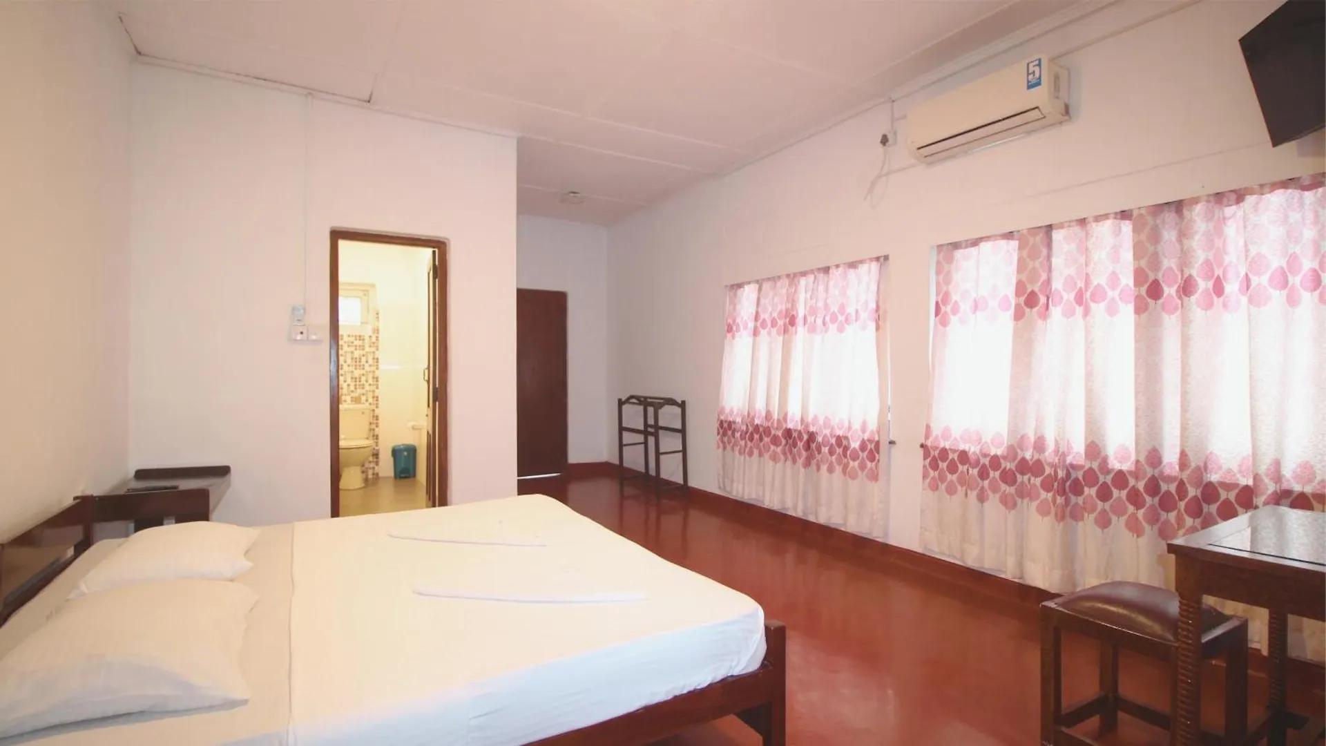 Kandy Boutique Villa By Fortuna Bungalows Bed & Breakfast