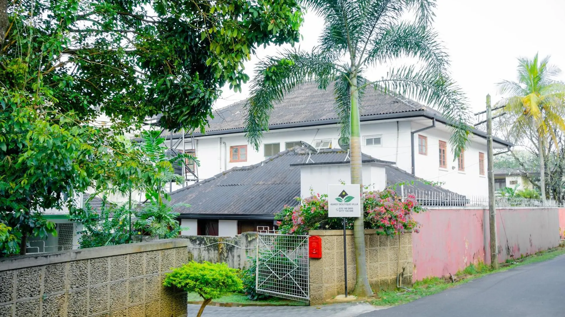 Kandy Boutique Villa By Fortuna Bungalows